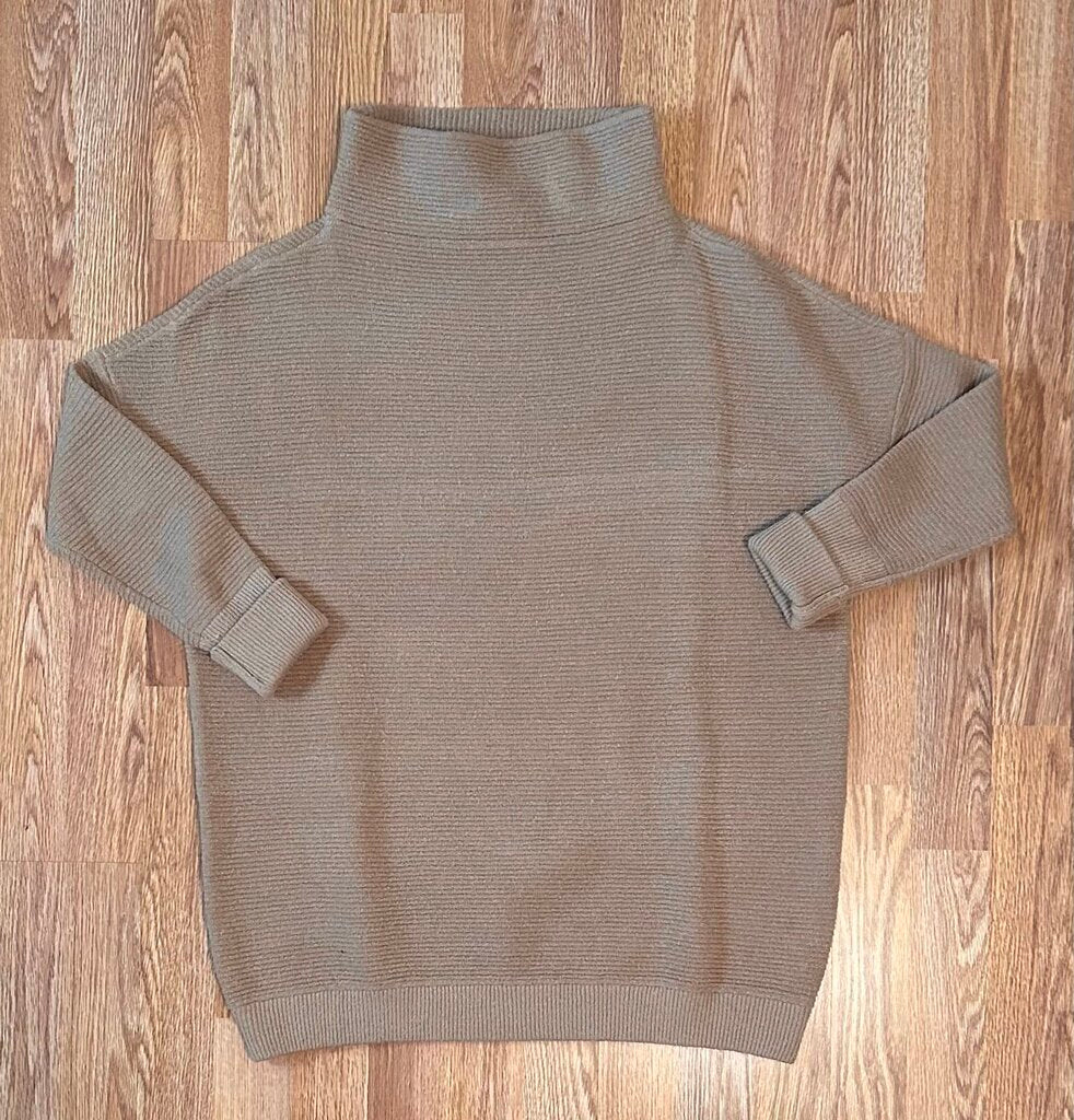 Noa mockneck ottoman style sweater (XS)