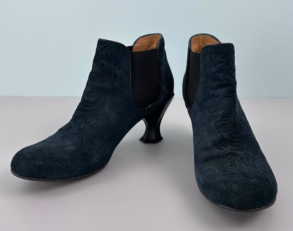 John Fluevog "Baroque Rosa" embossed suede chelsea heeled boot (size 10.5)