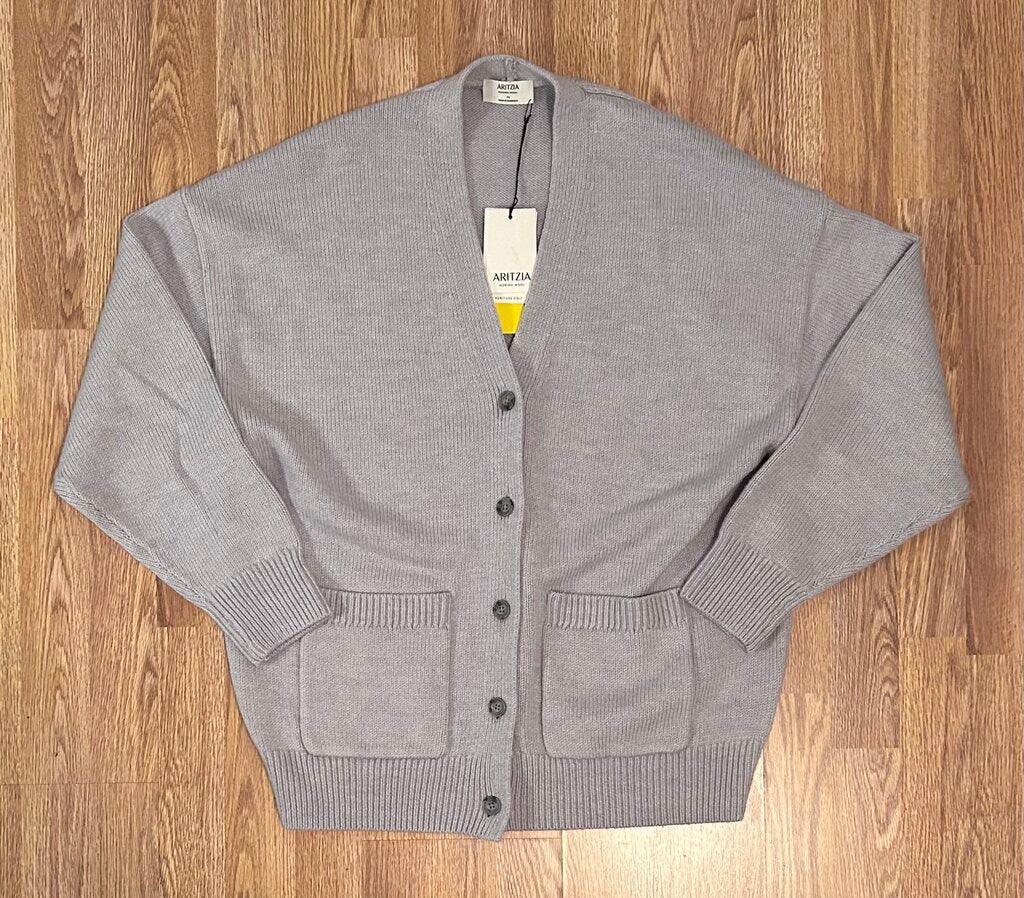 Aritzia 100% merino cardigan (M)