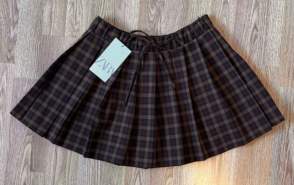 Zara NWT plaid pleated miniskirt (S)