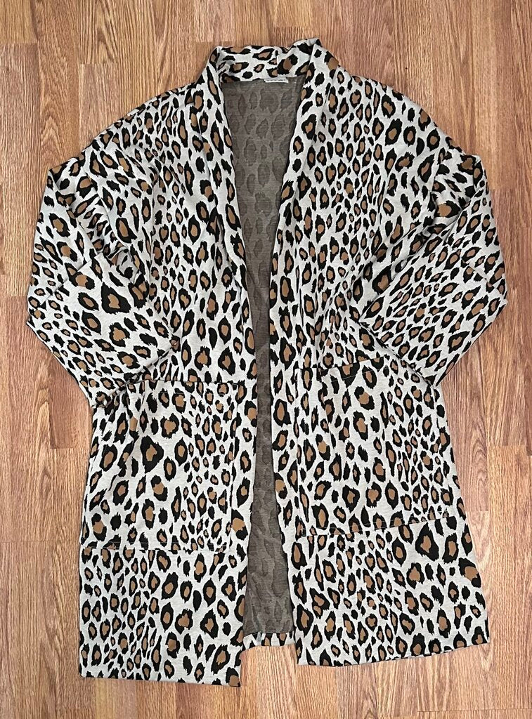 Sooley 3/4 sleeve cheetah thick hangopen (L/XL)