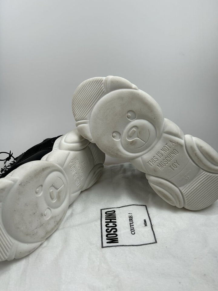 Moschino"Teddy Sneaker" new in box size 37