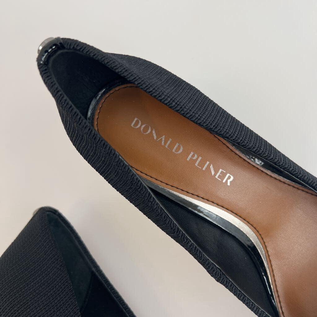 Donald Pliner 'Suzette' stacked heel size 8.5